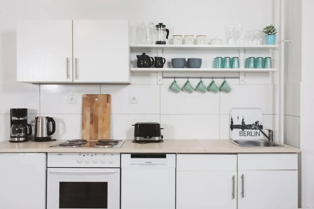 City Apartment Near Shooping Center, 6 Guests Berlin
