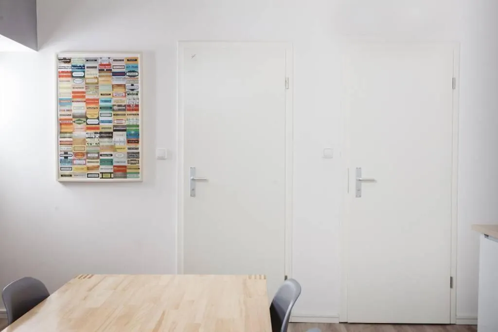 City Apartment Near Shooping Center, 6 Guests Berlín