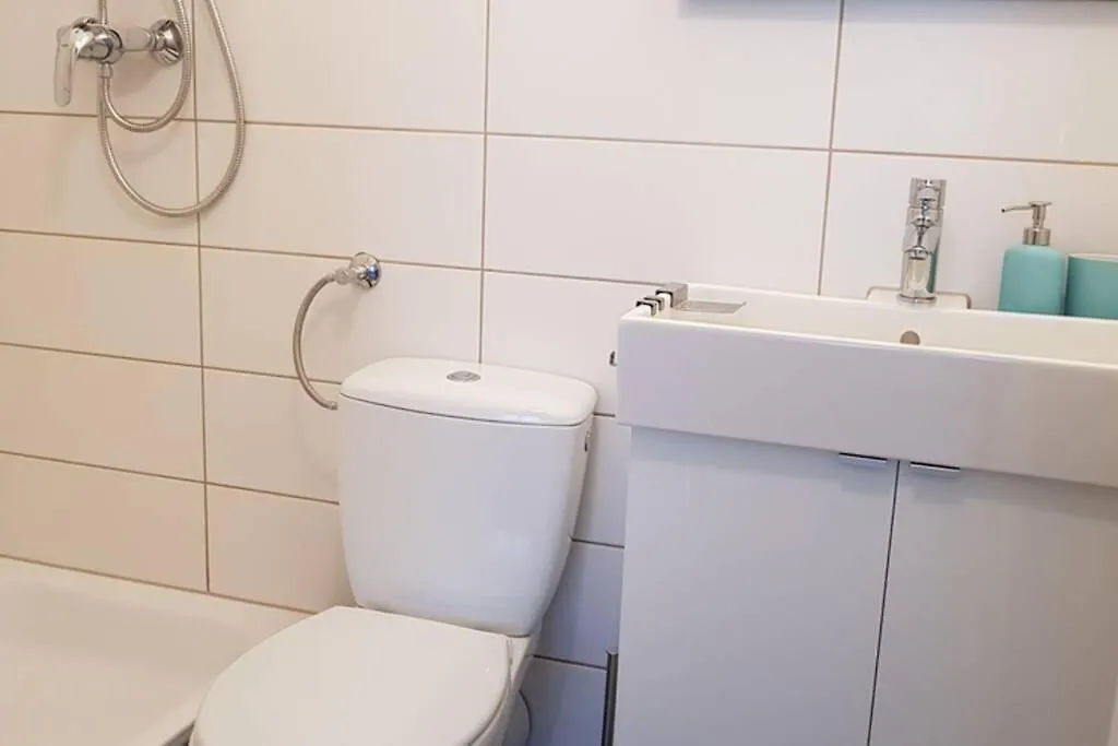 City Apartment Near Shooping Center, 6 Guests Berlín